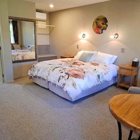 Blue Ridge Studios And Bed & Breakfast Te Anau Exterior foto