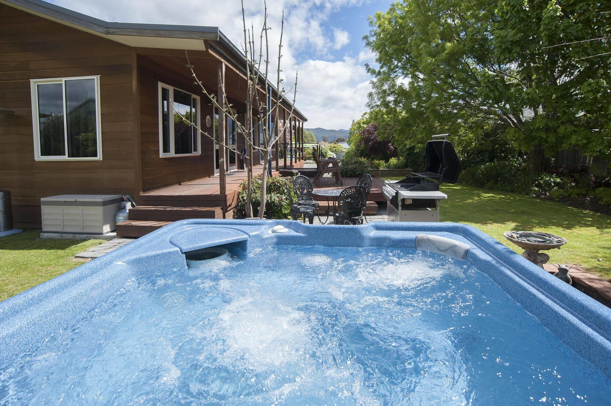Blue Ridge Studios And Bed & Breakfast Te Anau Exterior foto